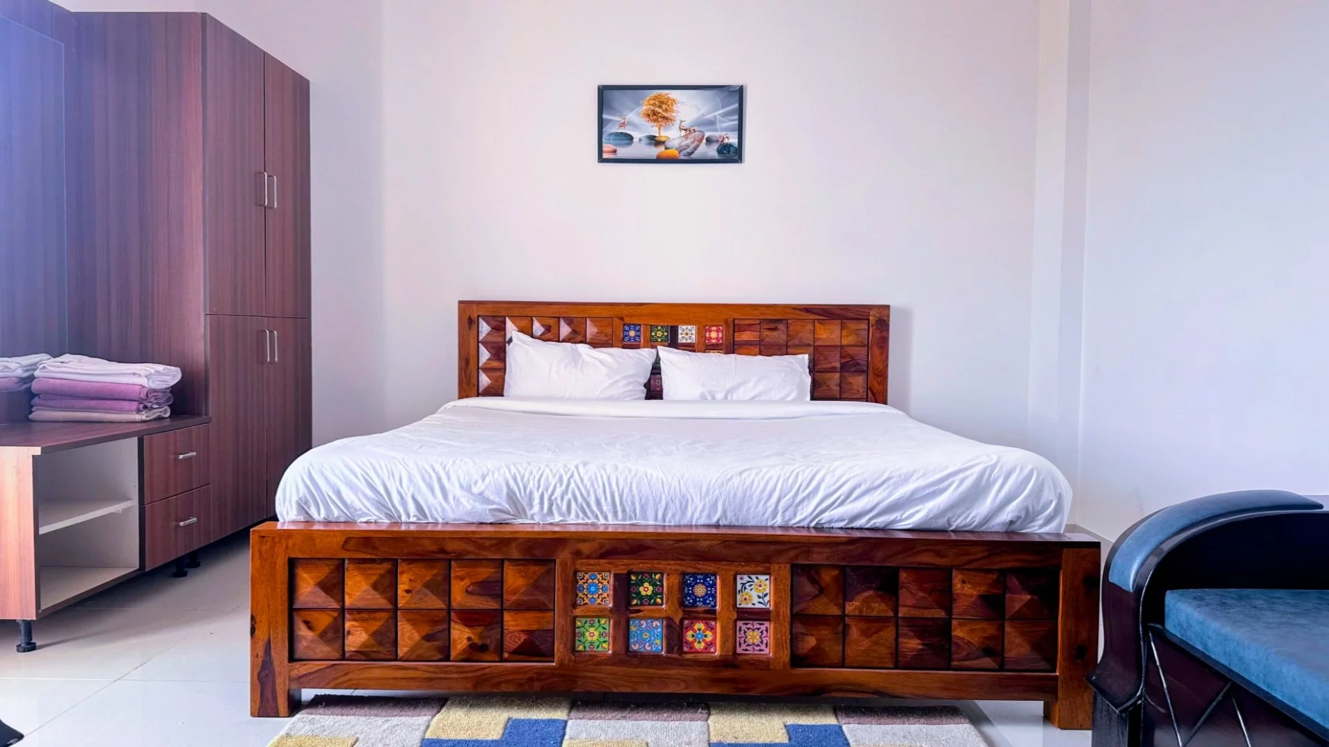 Bhagat Inn Airport Hotel