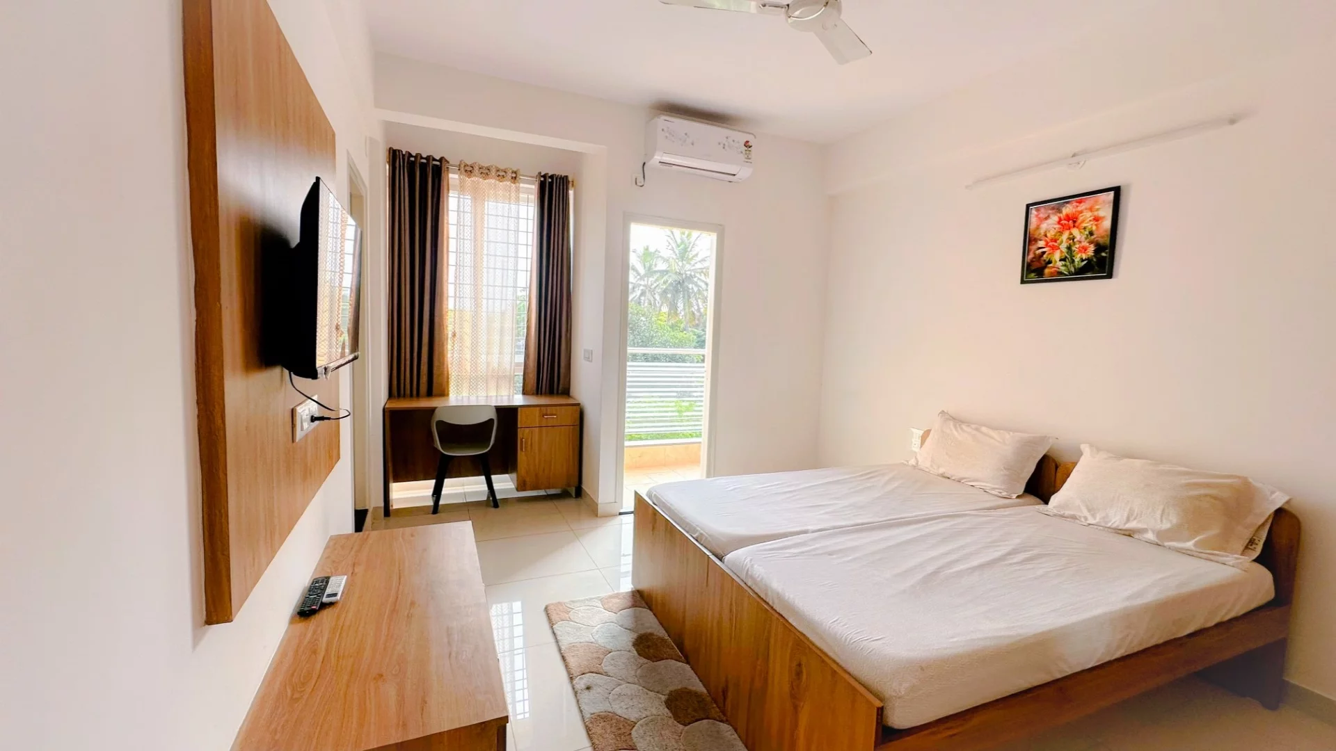 Bhagat Inn Airport Hotel