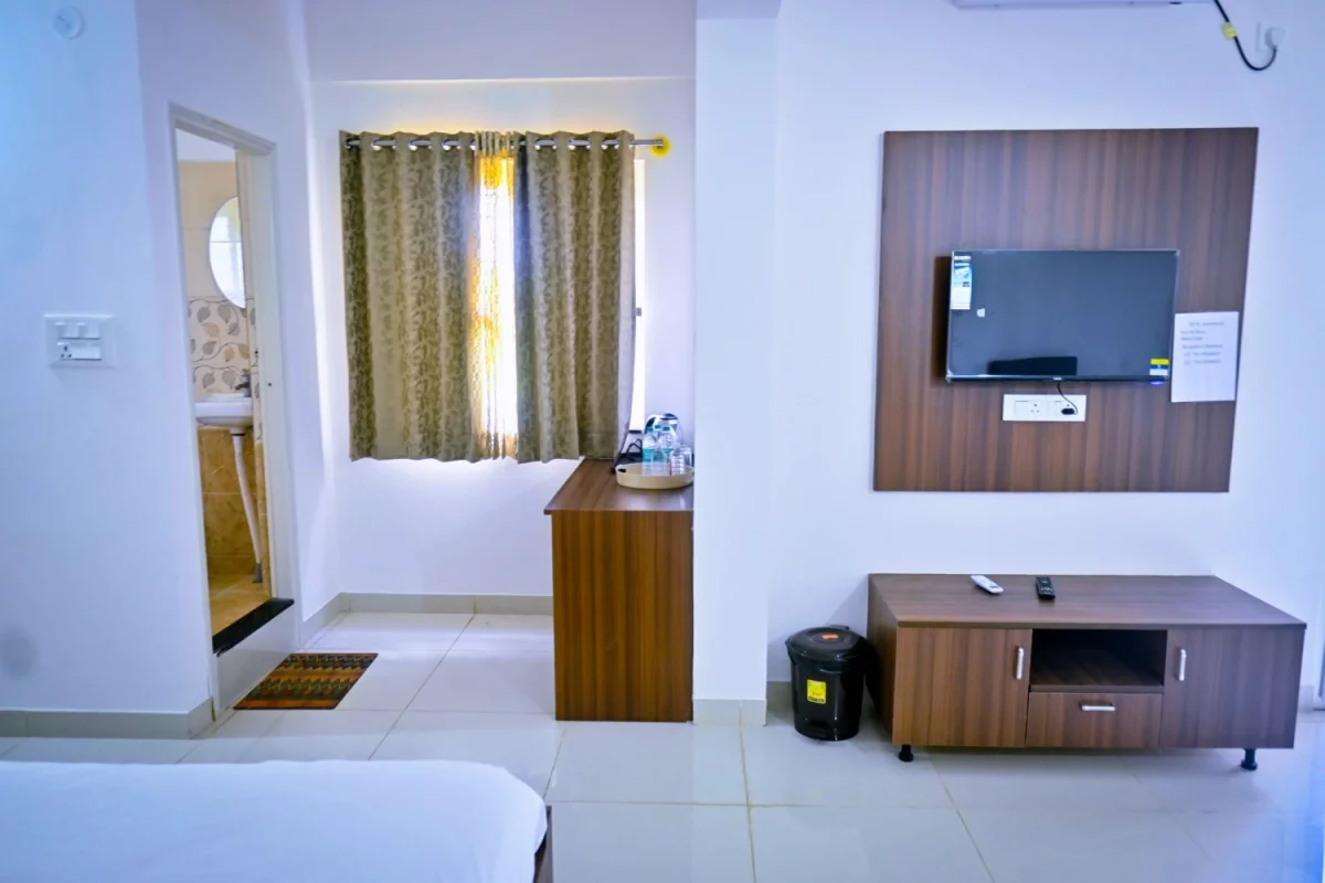 Bhagat Inn Airport Hotel
