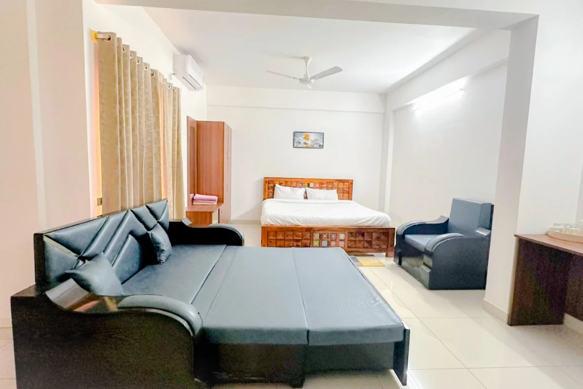 Bhagat Inn Airport Hotel