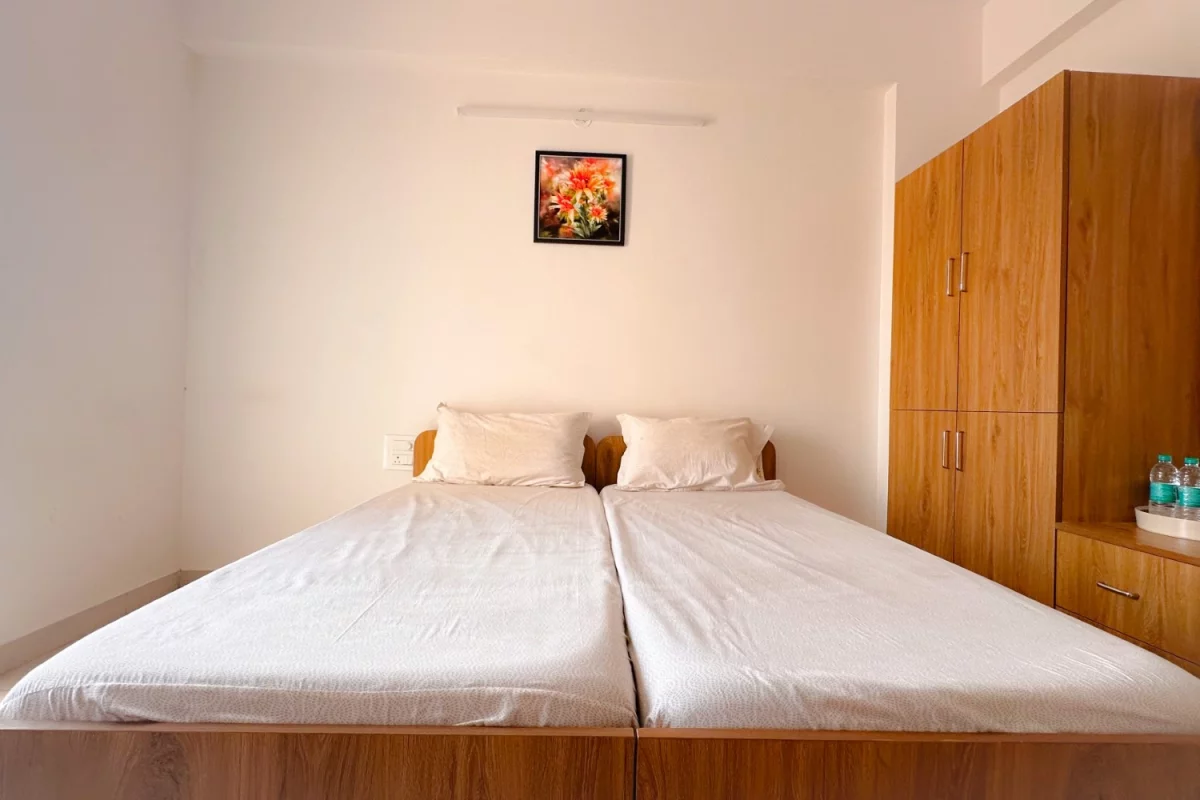 Bhagat Inn Airport Hotel