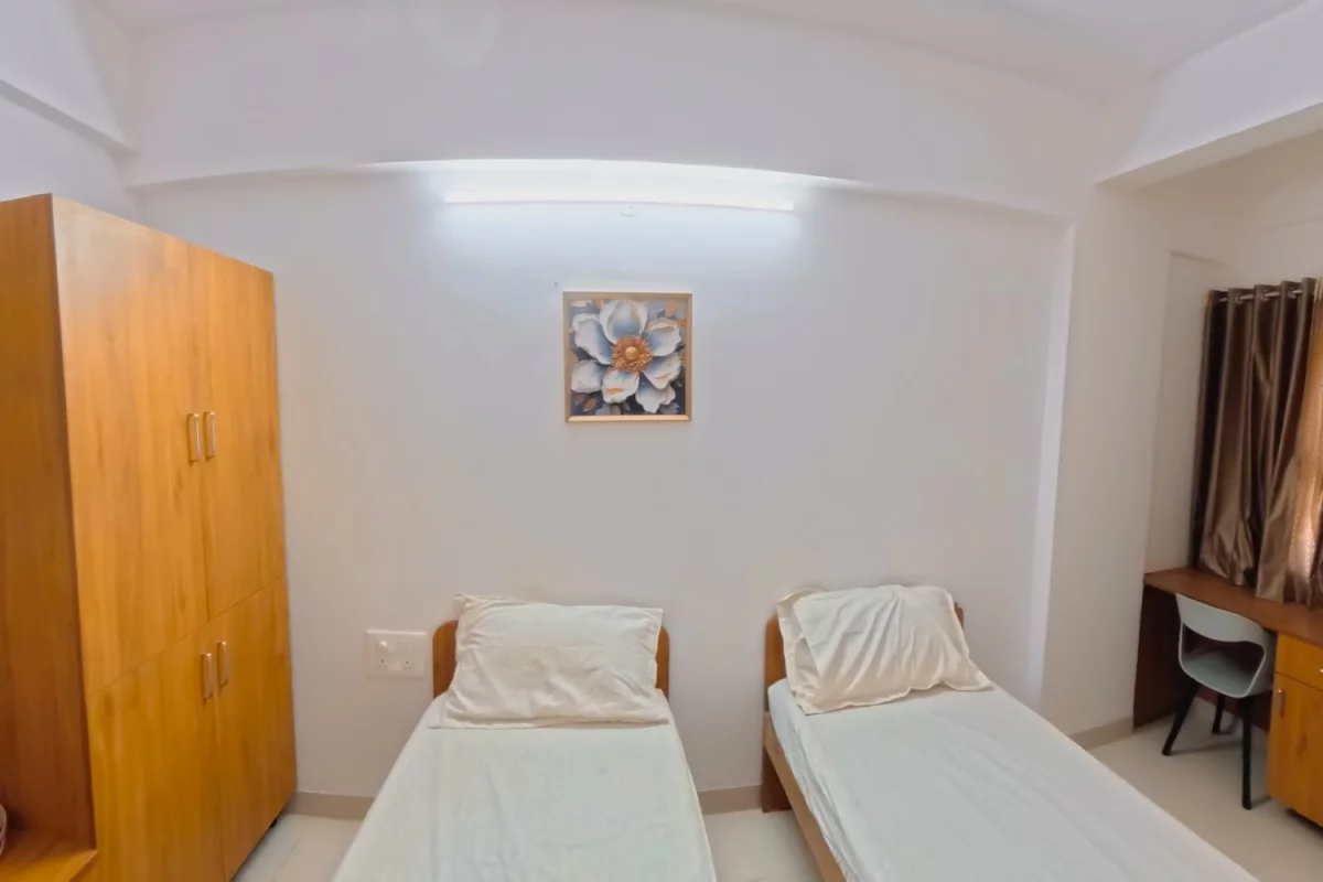 Bhagat Inn Airport Hotel