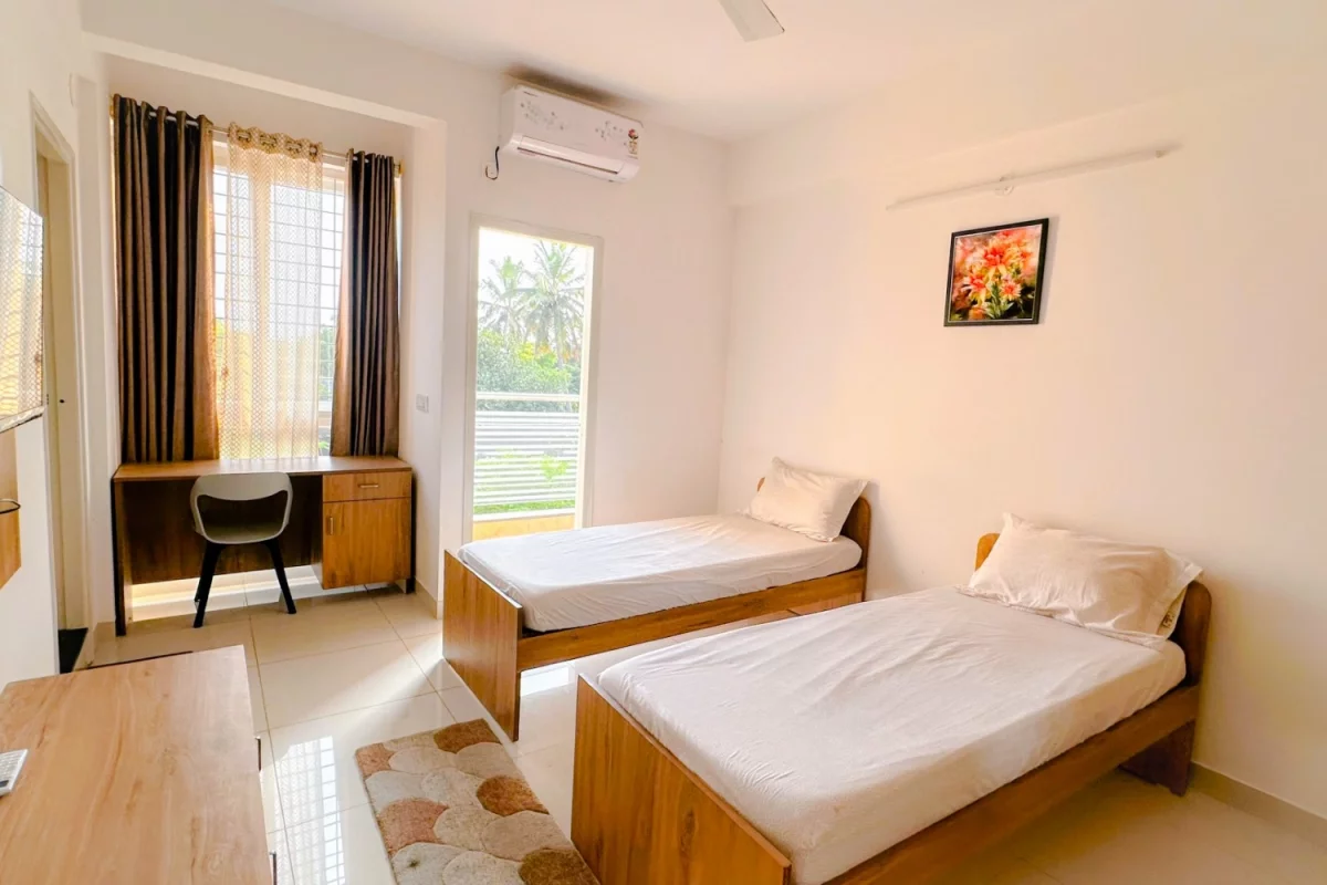 Bhagat Inn Airport Hotel